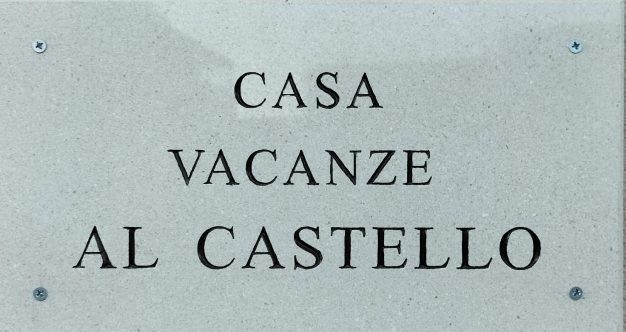 Casa Vacanze Al Castello Trani Bagian luar foto